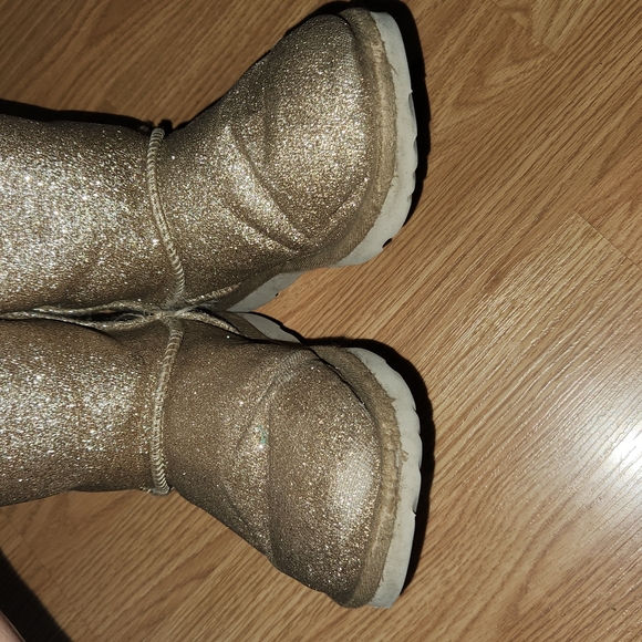 Ugg short boots - Picture 6 of 9